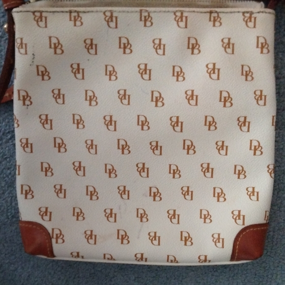Dooney & Bourke Cream and Brown Crossbody Bag - Picture 7 of 9